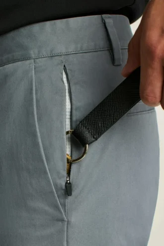 Bleib cool, sieh schick aus mit der Bonobos Tech-Hose