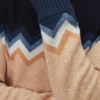 Crew-Neck-Pullover mit Farbblock-Design Crew-Neck-Pullover mit Farbblock-Design