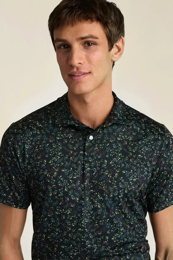Das Performance Golf Shirt: Einfarbig & Gestreift Das Performance Golf Shirt: Einfarbig & Gestreift