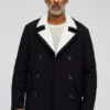 Der italienische Hybrid-Peacoat Der italienische Hybrid-Peacoat