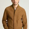 Die Bomberjacke aus Wildleder Die Bomberjacke aus Wildleder