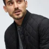 Die gesteppte Bomberjacke Die gesteppte Bomberjacke