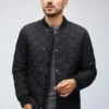 Die gesteppte Bomberjacke Die gesteppte Bomberjacke