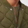 Die gesteppte Bomberjacke Die gesteppte Bomberjacke