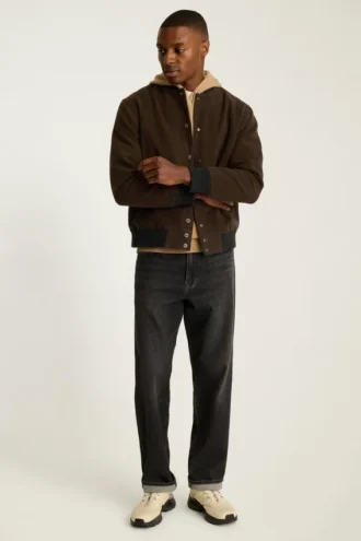 Die italienische Moleskin-Bomberjacke Die italienische Moleskin-Bomberjacke