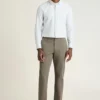 Entdecken Sie mühelosen Stil mit den Bonobos Stretch Herren-Chinos 2.0 Entdecken Sie mühelosen Stil mit den Bonobos Stretch Herren-Chinos 2.0