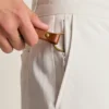 Entdecken Sie mühelosen Stil mit den Bonobos Stretch Herren-Chinos 2.0 Entdecken Sie mühelosen Stil mit den Bonobos Stretch Herren-Chinos 2.0