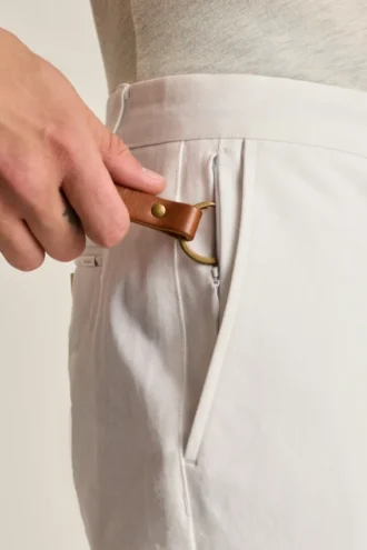 Entdecken Sie mühelosen Stil mit den Bonobos Stretch Herren-Chinos 2.0