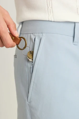 Entdecken Sie mühelosen Stil mit den Bonobos Stretch Herren-Chinos 2.0