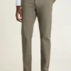 Entdecken Sie mühelosen Stil mit den Bonobos Stretch Herren-Chinos 2.0 Entdecken Sie mühelosen Stil mit den Bonobos Stretch Herren-Chinos 2.0