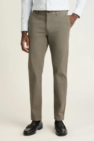 Entdecken Sie mühelosen Stil mit den Bonobos Stretch Herren-Chinos 2.0
