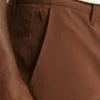Entdecken Sie mühelosen Stil mit den Bonobos Stretch Herren-Chinos 2.0 Entdecken Sie mühelosen Stil mit den Bonobos Stretch Herren-Chinos 2.0