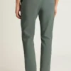 Entdecken Sie mühelosen Stil mit den Bonobos Stretch Herren-Chinos 2.0 Entdecken Sie mühelosen Stil mit den Bonobos Stretch Herren-Chinos 2.0
