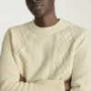 Extrafeiner Merino-Zopfmusterpullover | Weicher Zopfmusterpullover aus Merinowolle Extrafeiner Merino-Zopfmusterpullover | Weicher Zopfmusterpullover aus Merinowolle