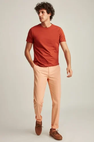 Garnfarbene, leichte Stretch-Chino