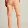 Garnfarbene, leichte Stretch-Chino Garnfarbene, leichte Stretch-Chino