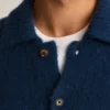 Gebürsteter Strickcardigan für Herren | Leichte Wärme zum Kombinieren Gebürsteter Strickcardigan für Herren | Leichte Wärme zum Kombinieren