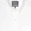 Gewaschenes Button-Down-Hemd Gewaschenes Button-Down-Hemd