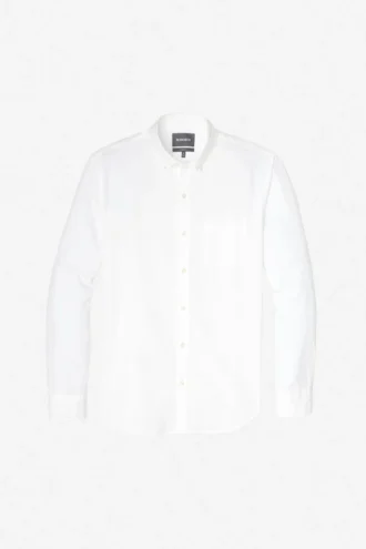 Gewaschenes Button-Down-Hemd Gewaschenes Button-Down-Hemd