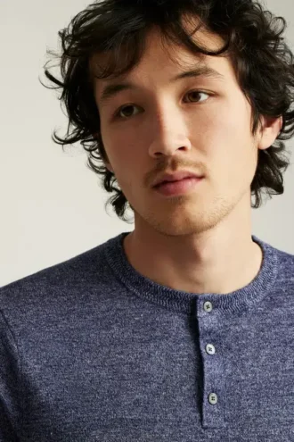 Henley-Shirt aus italienischem Leinen