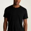 Herren-T-Shirt aus Leinen mit Rundhalsausschnitt Herren-T-Shirt aus Leinen mit Rundhalsausschnitt