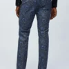 Hochwertige Stretchhose aus Liberty-Stoff Hochwertige Stretchhose aus Liberty-Stoff