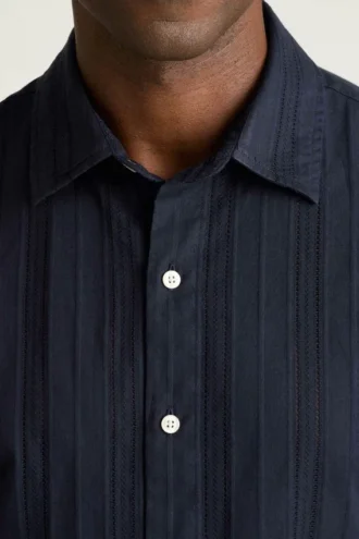 Knöpfen Sie Ihren Stil mit dem Bonobos Riviera Short Sleeve Shirt zu