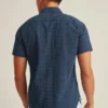 Knöpfen Sie Ihren Stil mit dem Bonobos Riviera Short Sleeve Shirt zu Knöpfen Sie Ihren Stil mit dem Bonobos Riviera Short Sleeve Shirt zu