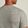 Kurzärmeliges Henley-Hemd aus Leinen Kurzärmeliges Henley-Hemd aus Leinen