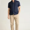 Kurzärmeliges Herrenhemd mit Knopfleiste von Bonobos | Edler Montauk-Stil Kurzärmeliges Herrenhemd mit Knopfleiste von Bonobos | Edler Montauk-Stil