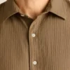 Kurzärmeliges Herrenhemd mit Knopfleiste von Bonobos | Edler Montauk-Stil Kurzärmeliges Herrenhemd mit Knopfleiste von Bonobos | Edler Montauk-Stil