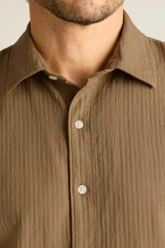 Kurzärmeliges Herrenhemd mit Knopfleiste von Bonobos | Edler Montauk-Stil