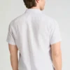 Kurzärmeliges Herrenhemd mit Knopfleiste von Bonobos | Edler Montauk-Stil Kurzärmeliges Herrenhemd mit Knopfleiste von Bonobos | Edler Montauk-Stil
