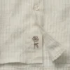 Kurzärmeliges Herrenhemd mit Knopfleiste von Bonobos | Edler Montauk-Stil Kurzärmeliges Herrenhemd mit Knopfleiste von Bonobos | Edler Montauk-Stil