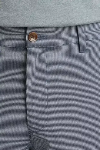 Leichte Chino