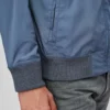 Leichte Nylon-Bomberjacke Leichte Nylon-Bomberjacke