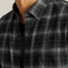 Leichtes Stretch-Flanell-Hemd Leichtes Stretch-Flanell-Hemd