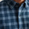 Leichtes Stretch-Flanell-Hemd Leichtes Stretch-Flanell-Hemd