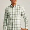 Leichtes Stretch-Flanell-Hemd Leichtes Stretch-Flanell-Hemd