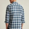 Leichtes Stretch-Flanell-Hemd Leichtes Stretch-Flanell-Hemd