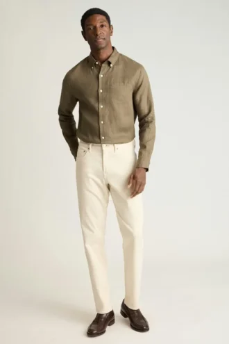 Machen Sie sich bereit für den Jet-Set mit den Extra-Stretch Travel Jeans von Bonobos