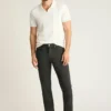 Machen Sie sich bereit für den Jet-Set mit den Extra-Stretch Travel Jeans von Bonobos Machen Sie sich bereit für den Jet-Set mit den Extra-Stretch Travel Jeans von Bonobos