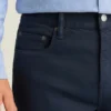 Machen Sie sich bereit für den Jet-Set mit den Extra-Stretch Travel Jeans von Bonobos Machen Sie sich bereit für den Jet-Set mit den Extra-Stretch Travel Jeans von Bonobos