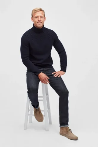 Merino-Rollkragenpullover mit Zopfmuster