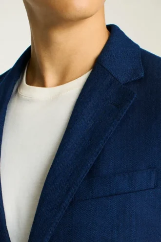 Mühelos raffiniert: Der Unconstructed Bonobos Jetsetter Blazer