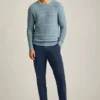 Mittelstarker Pullover mit Strukturmuster und Rundhalsausschnitt Mittelstarker Pullover mit Strukturmuster und Rundhalsausschnitt