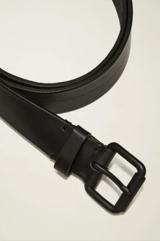 Monochromer Ledergürtel für Herren