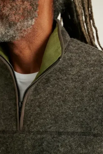 Pullover aus italienischer Wolle mit halbem Reißverschluss