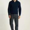 Pullover mit halbem Reißverschluss und Kragen Pullover mit halbem Reißverschluss und Kragen