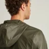 Regenjacke aus recyceltem Nylon Regenjacke aus recyceltem Nylon